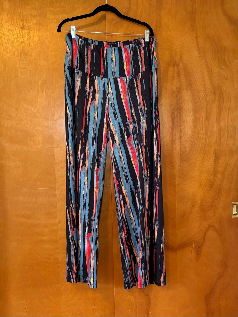 AROLINA Flowing Abstract Stripe Wide-Leg Pants. Women’s XXL